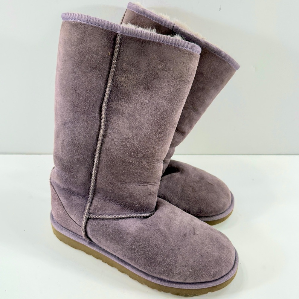 UGG Women's Classic Tall Sheepskin Boots 5299Y Light Purple US 6, EU‎ 36